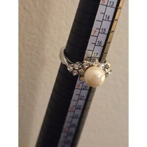Vintage Pearl & Rhinestone Cluster Ring – Size 8